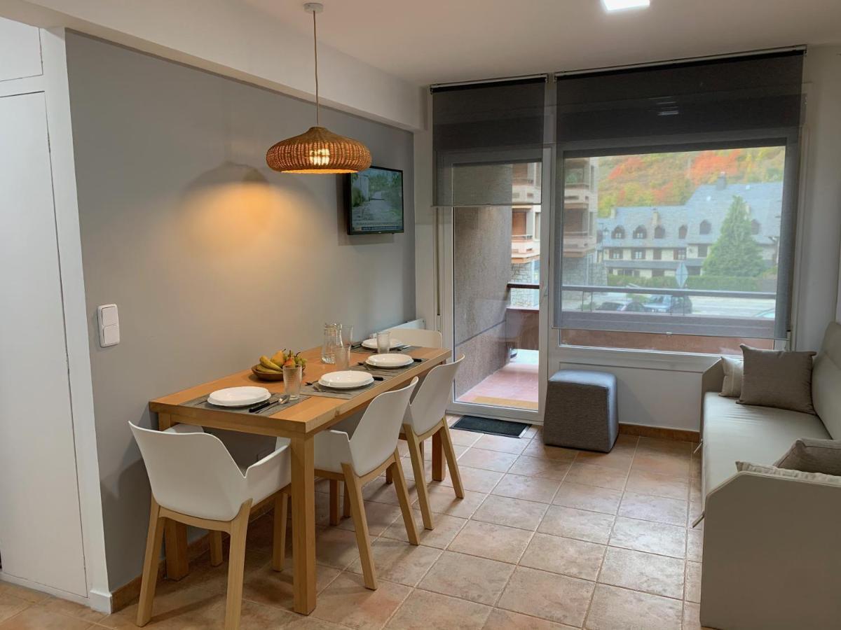 Betrén Apartament Reformat I Acollidor A Vielha, Ben Ubicat מראה חיצוני תמונה